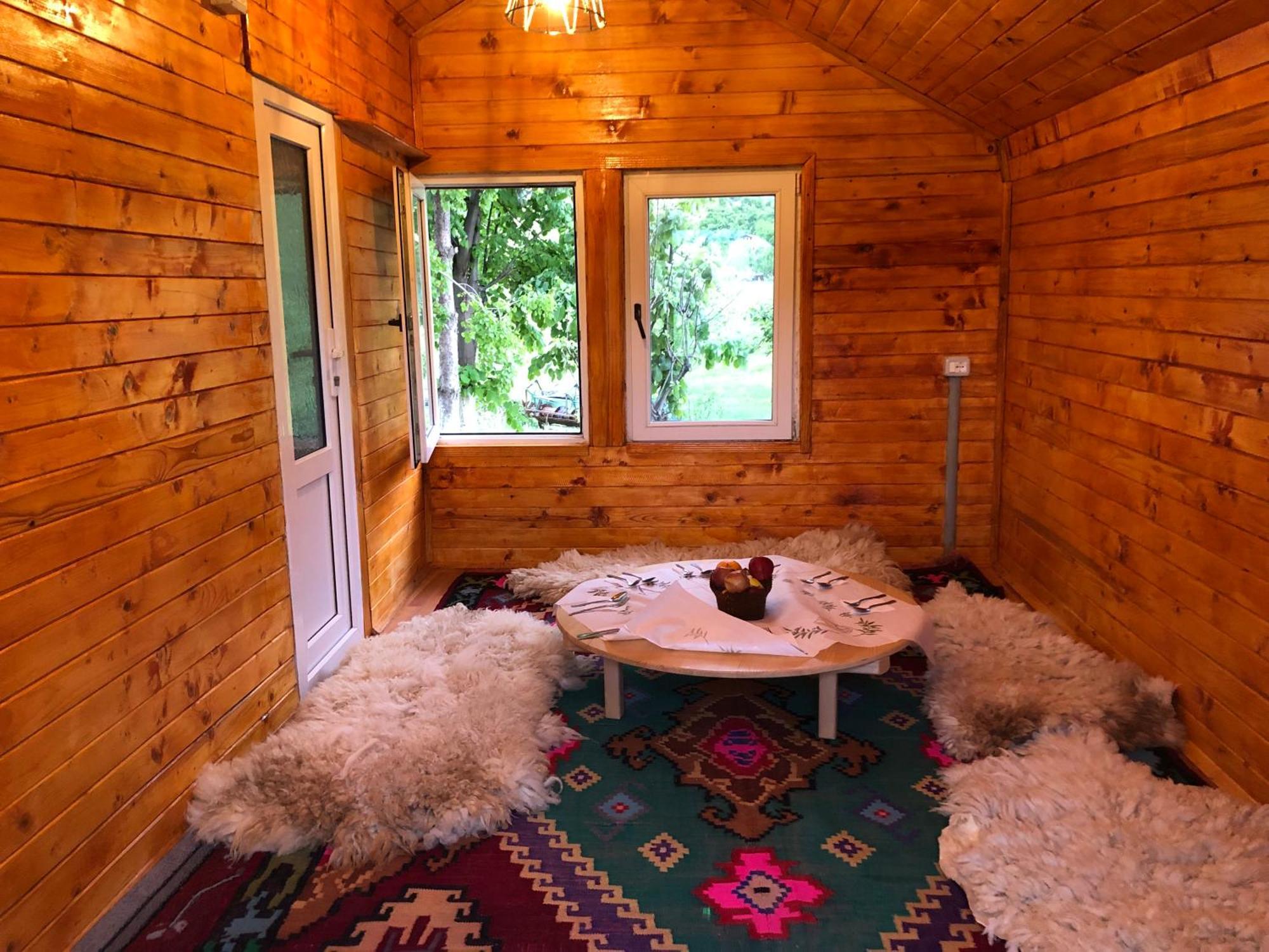 Bujtina Gashi Guest House Kukes Eksteriør billede